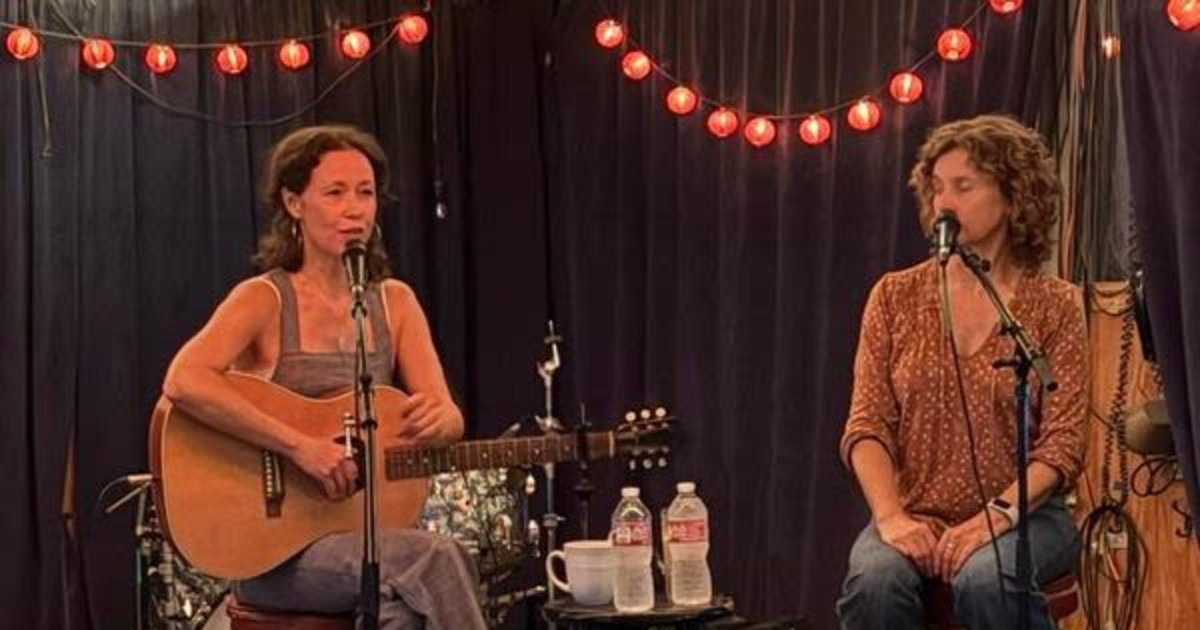 Poster for Guthrie Girls Acoustic in Austin
