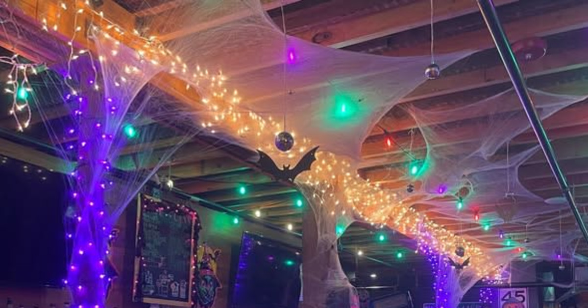 Cobwebs & Cocktails in Louisville at B.A. Colonial