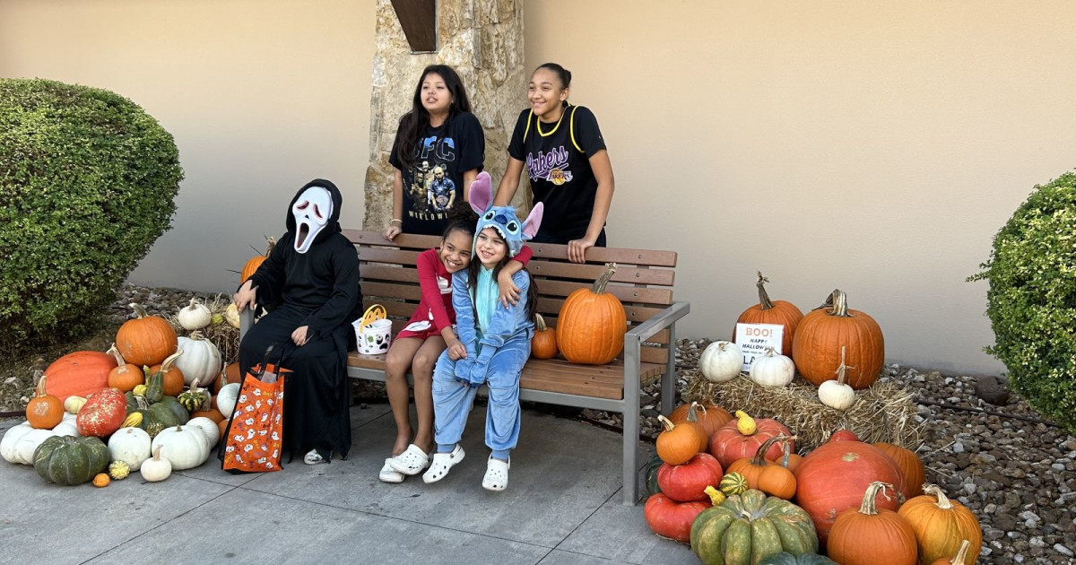 MALL-O-WEEN