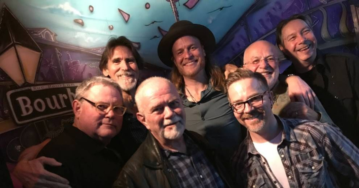 Big Shoes Band in Nashville at Bourbon Street Blues & Boogie Bar