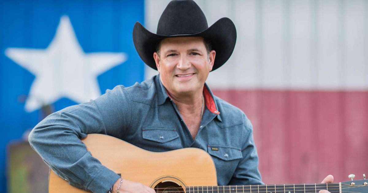 Tracy Byrd in Fort Worth at Billy Bob's Texas