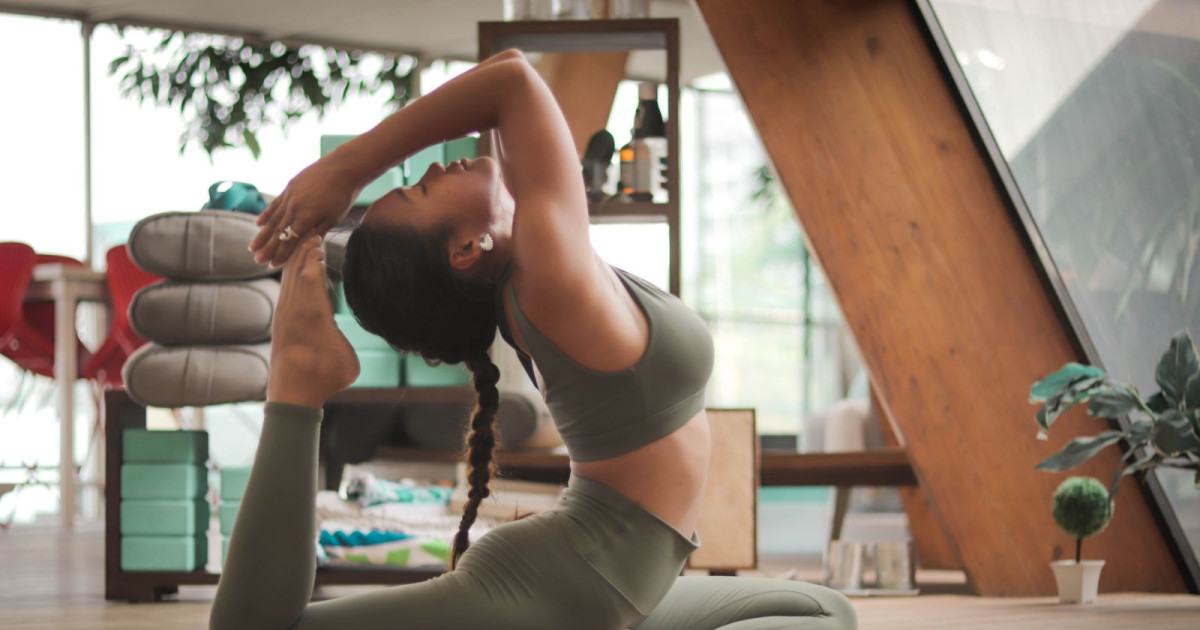 Free Online Yoga W/ Glo