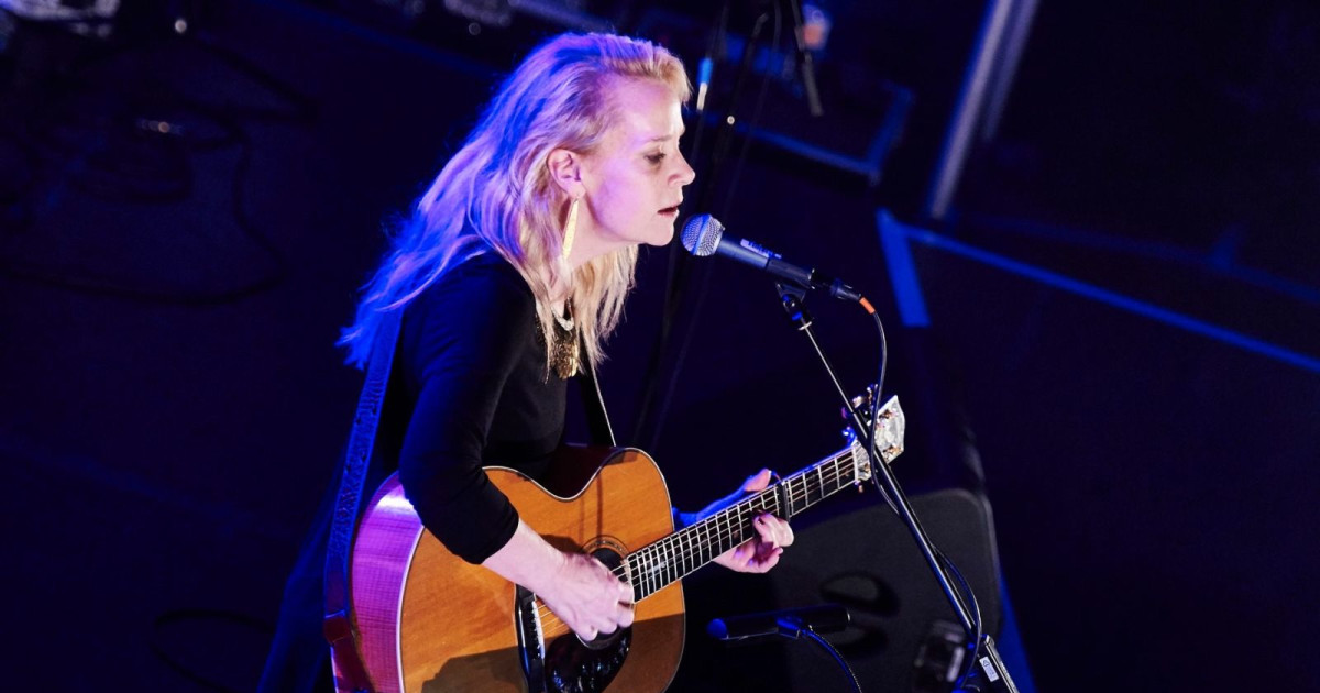 Mary chapin carpenter songs from home ep 2 in denver boulder