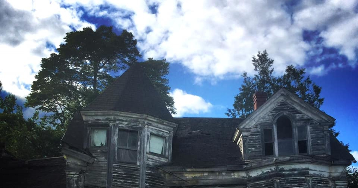 Ghost Stories with New England Curiosities on Fb Live in Boston at