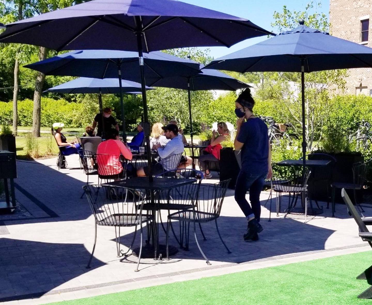 Patios Open For Dining In Chicago