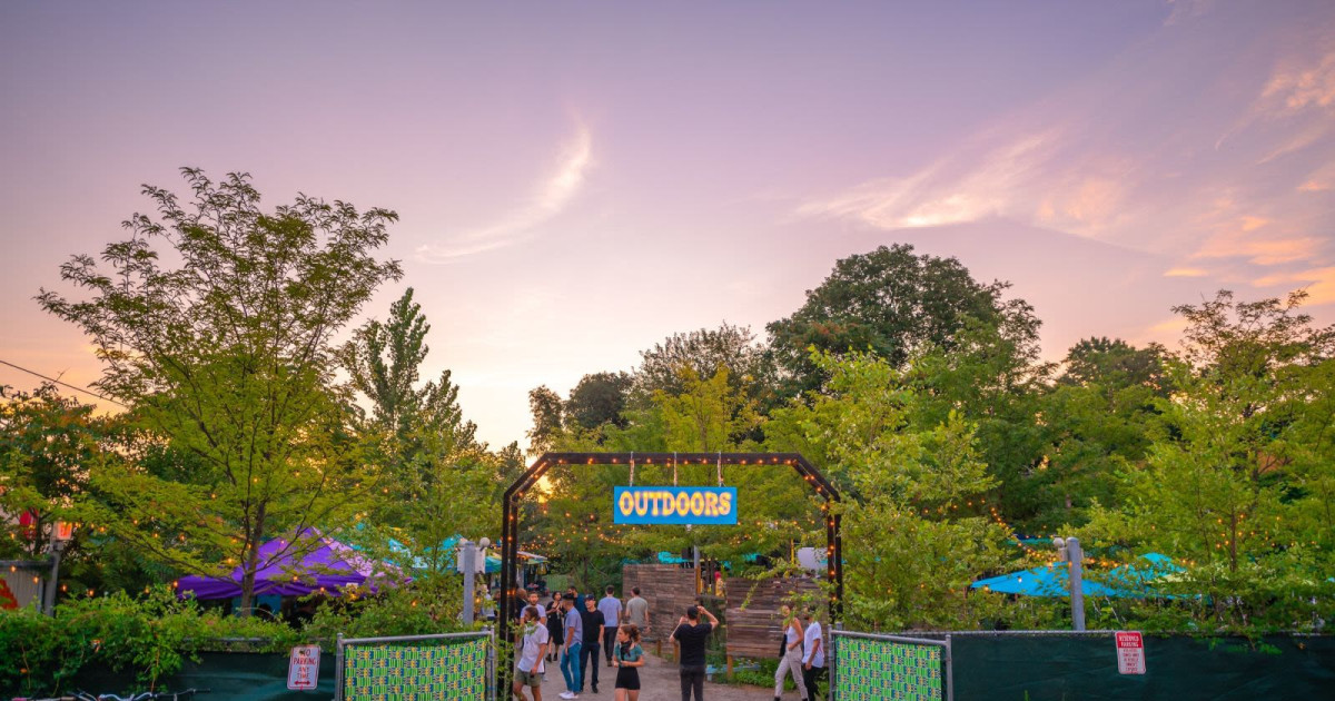 Outdoor Drinks at Nowadays in Ridgewood at Nowadays