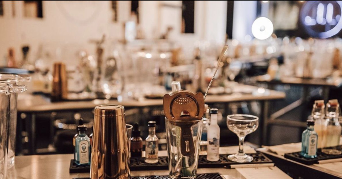 Liquor Lab Whiskey & Wings Cocktail Class in Nashville at Liquor