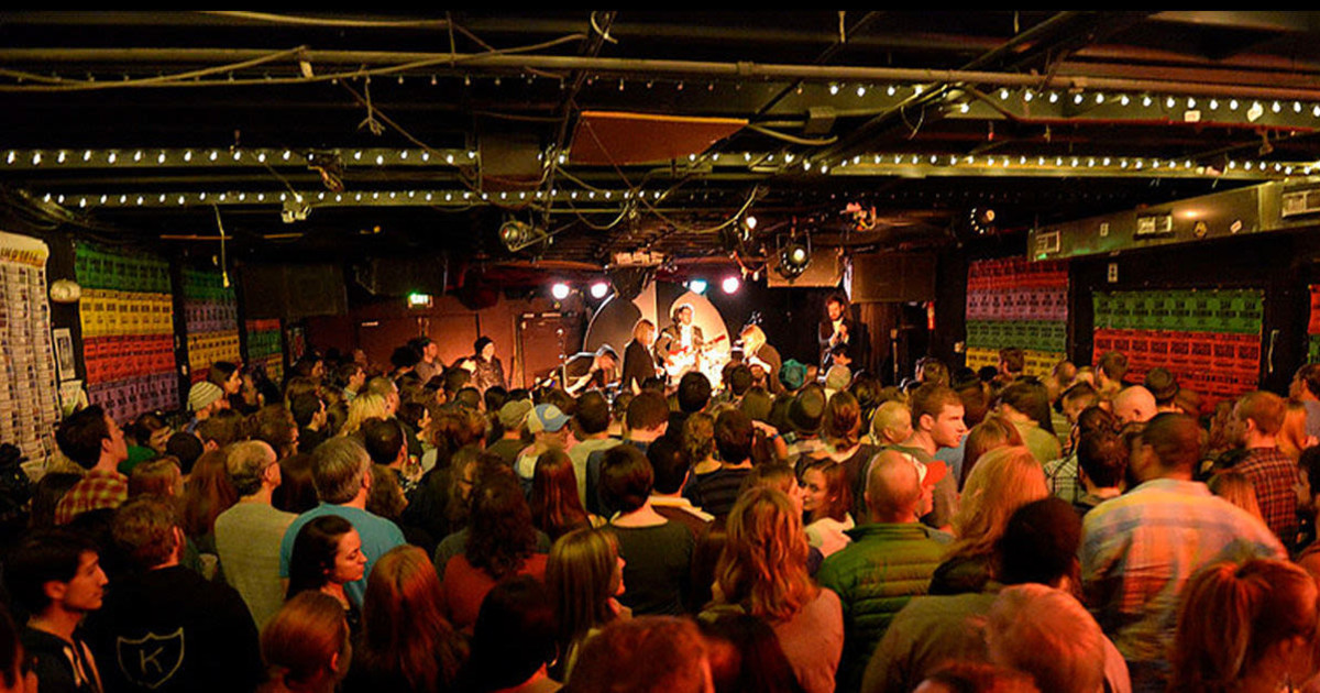 Hot Mulligan in Denver at Larimer Lounge