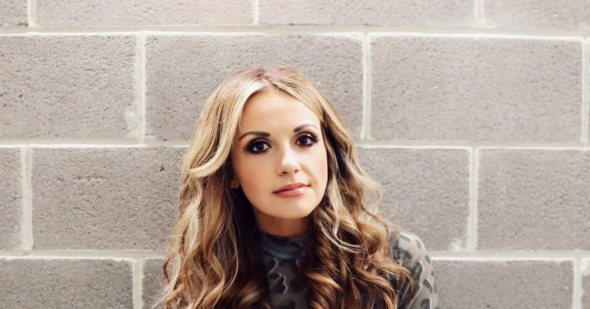 Carly Pearce, Lindsay Ell, & Emily Shackelton Live from The Carly Pearce, Lindsay Ell, & Emily Shackelton Live from The