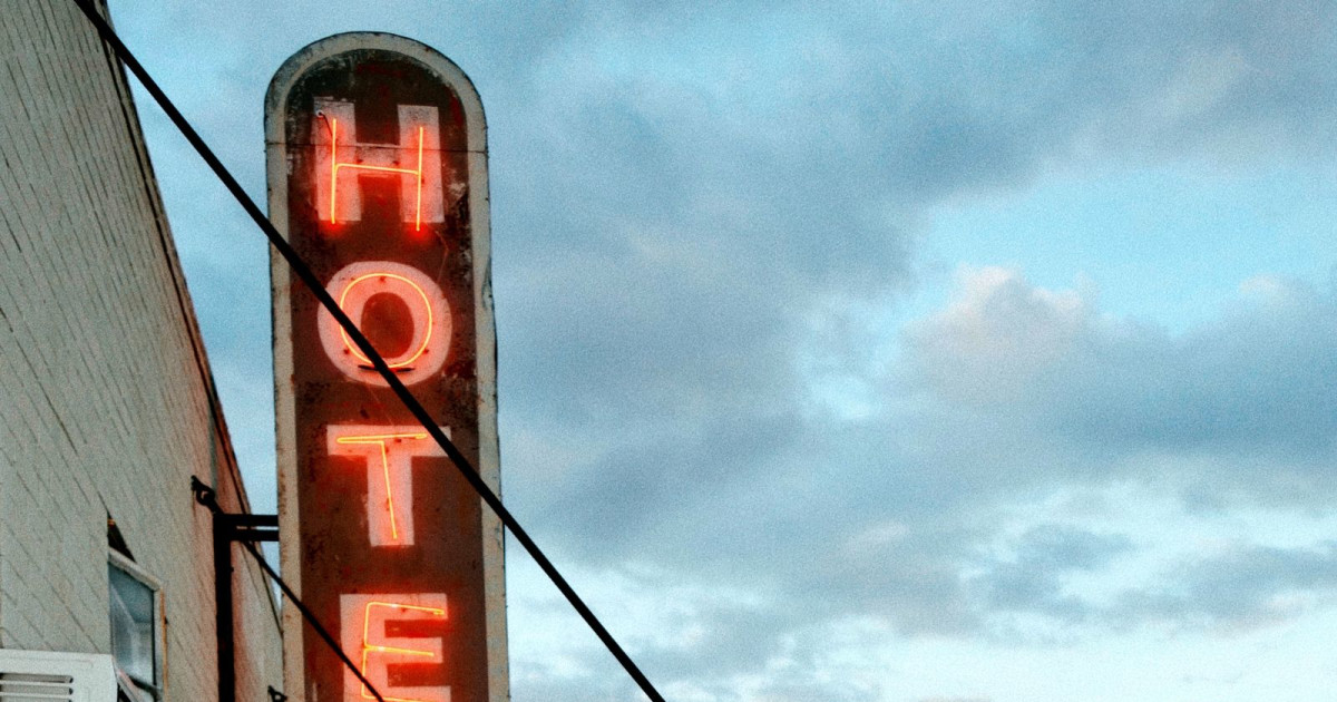 LoLo Wine x Hotel Vegas & The Volstead Wine Popup in Austin at Hotel