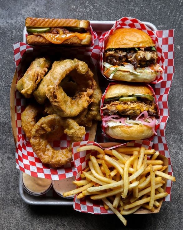 Where To Get The Best Burgers in Vancouver