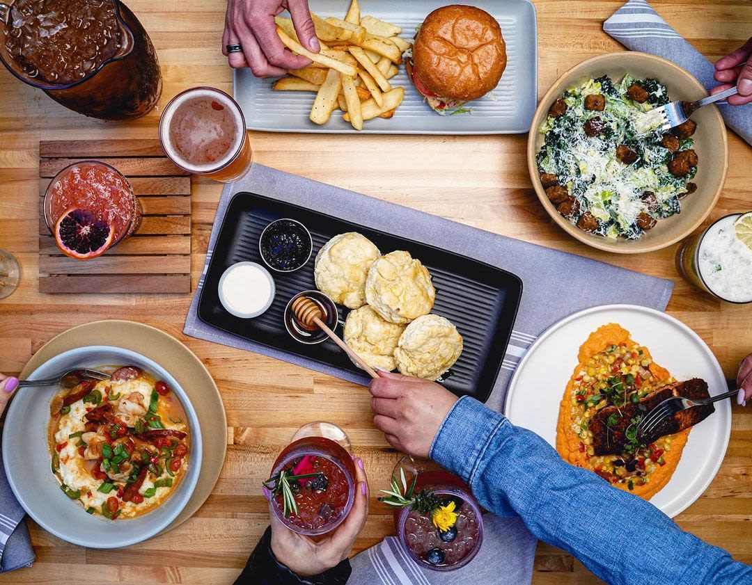 White plains welcomes the halal guys SDs Best New Restaurants