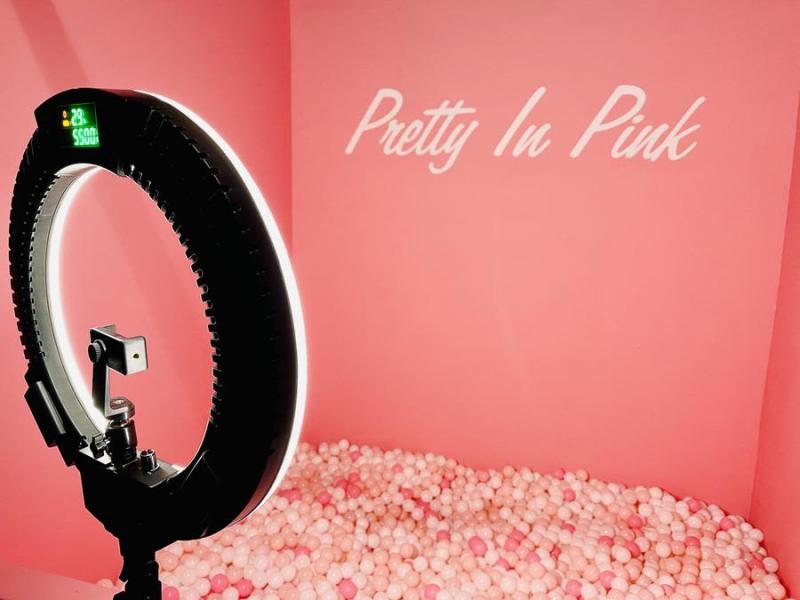 Win a Visit to The Selfie Box in San Antonio at The Selfie Box