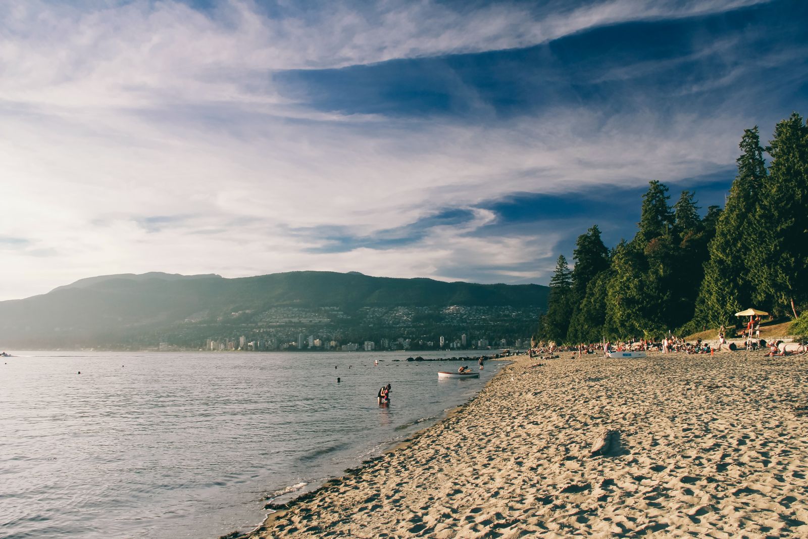 Cleanest Places To Swim Around Vancouver