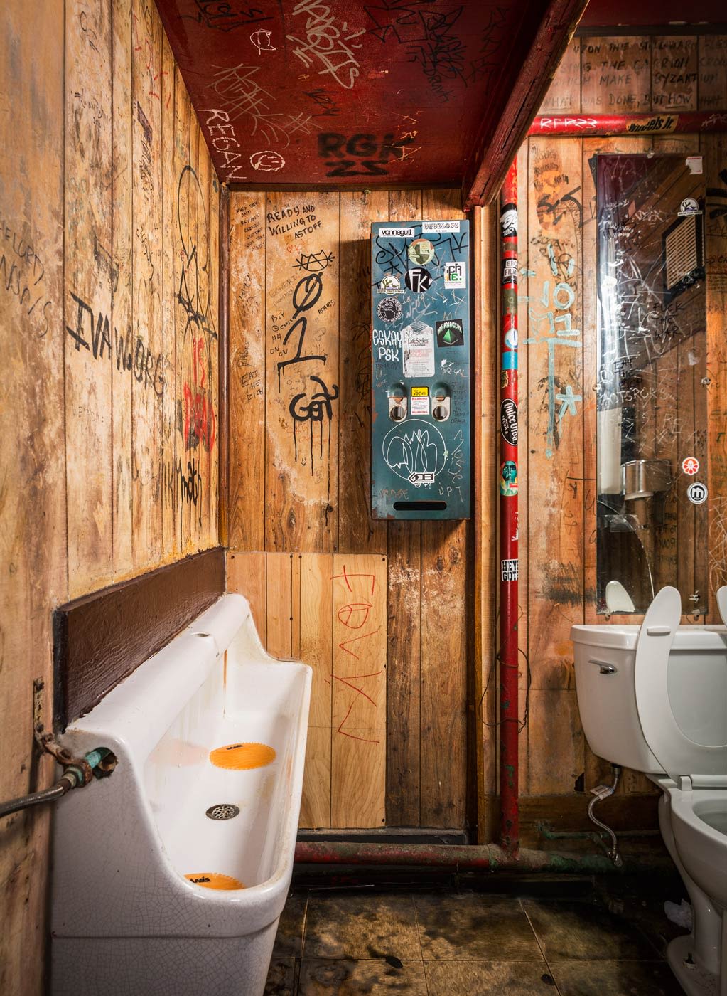 The Worst Bathrooms In Austin!