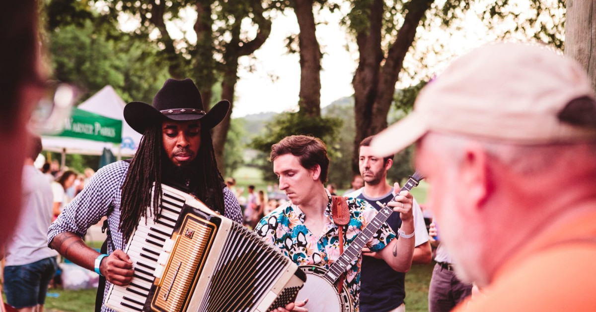 Full Moon Pickin Parties In Nashville At Percy Warner Park