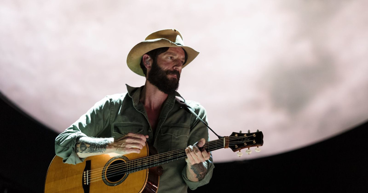 Ray LaMontagne in Nashville at Ryman Auditorium