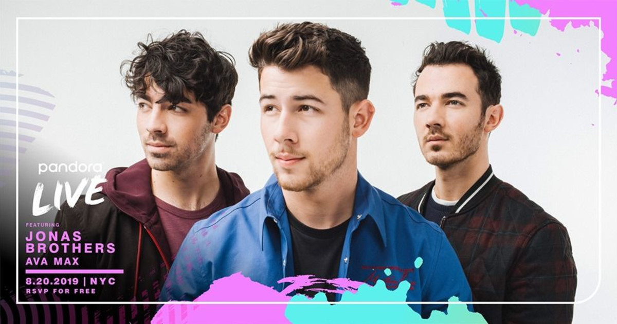 Jonas Brothers With Ava Max In New York At Webster Hall