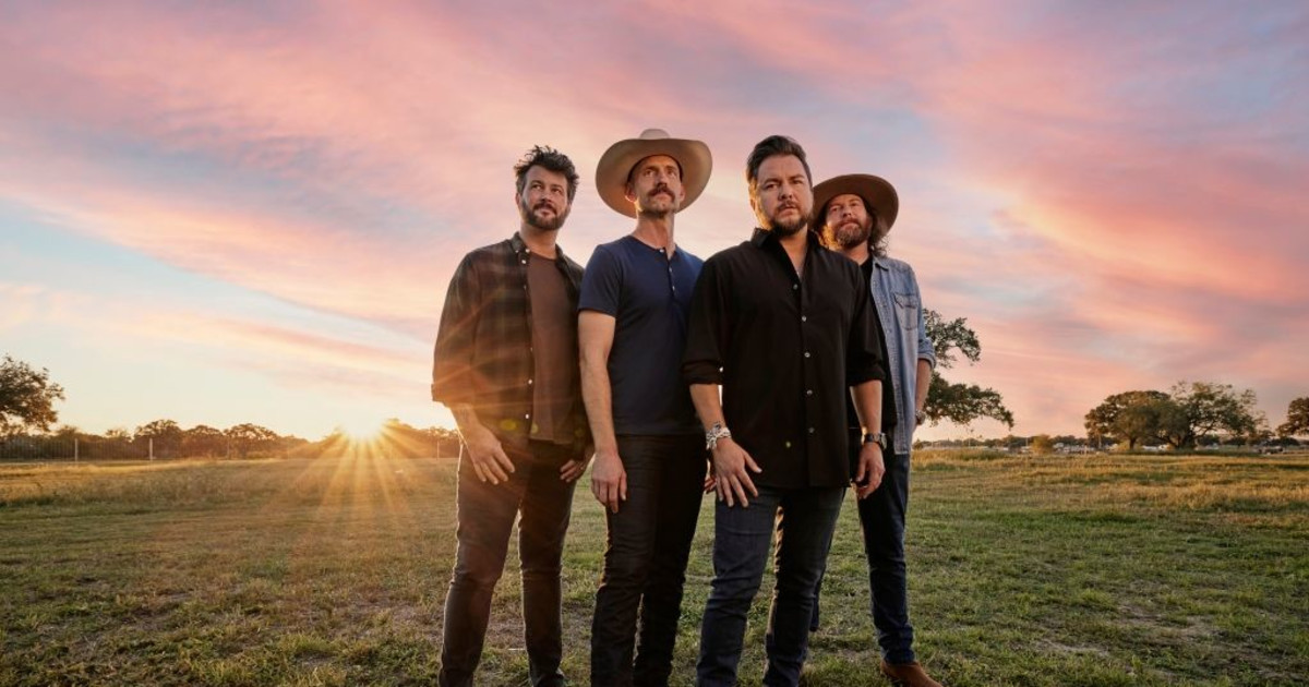 Eli Young Band, Carolyn Miller, Joseph Gallant in Brooklyn at