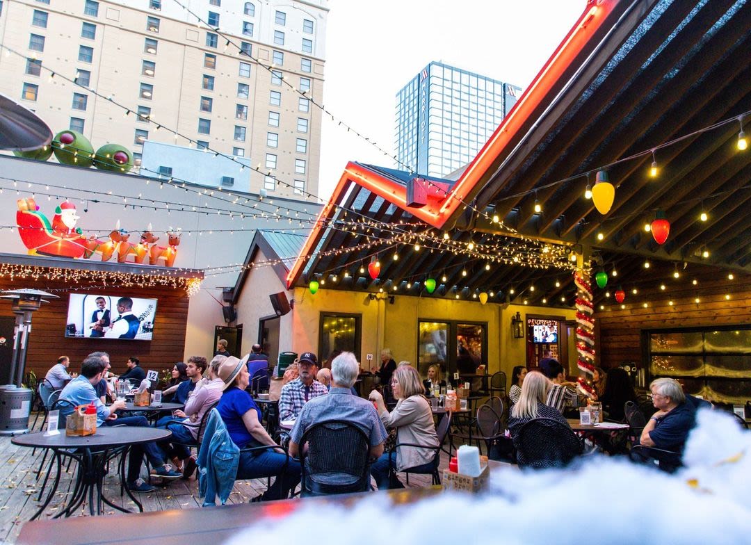 Patios with Fire Pits in Austin