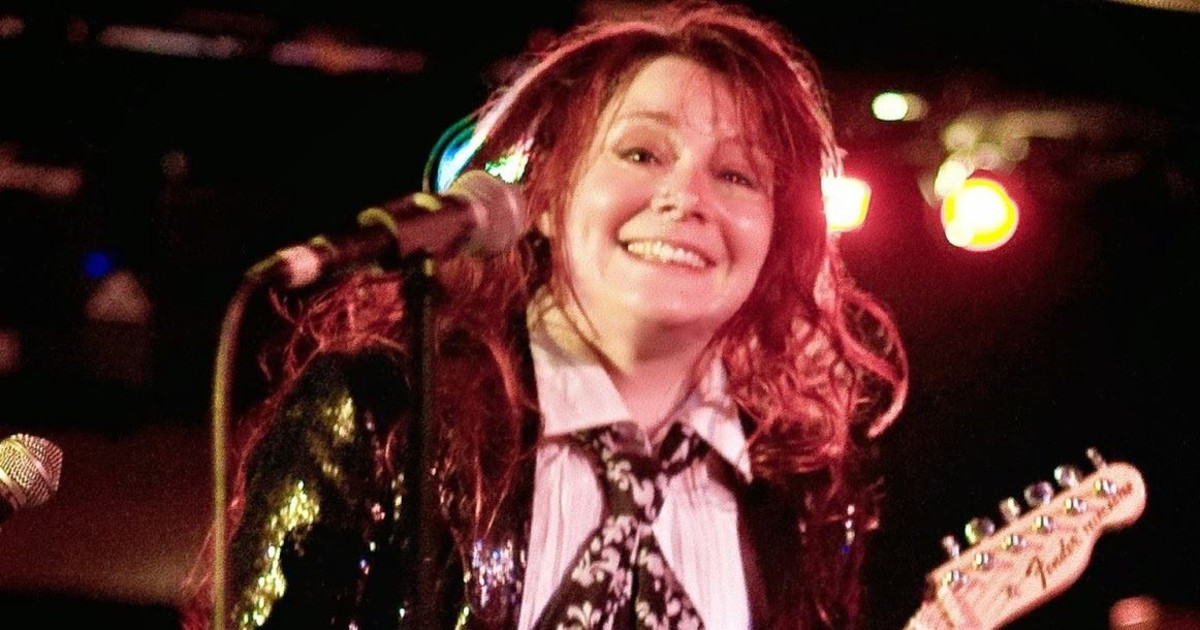 Shelley King & Carolyn Wonderland in Austin at CLOSED Artz Rib